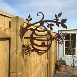 Colgante Metálico Panal de Abeja – Adorno para Jardín y Exterior