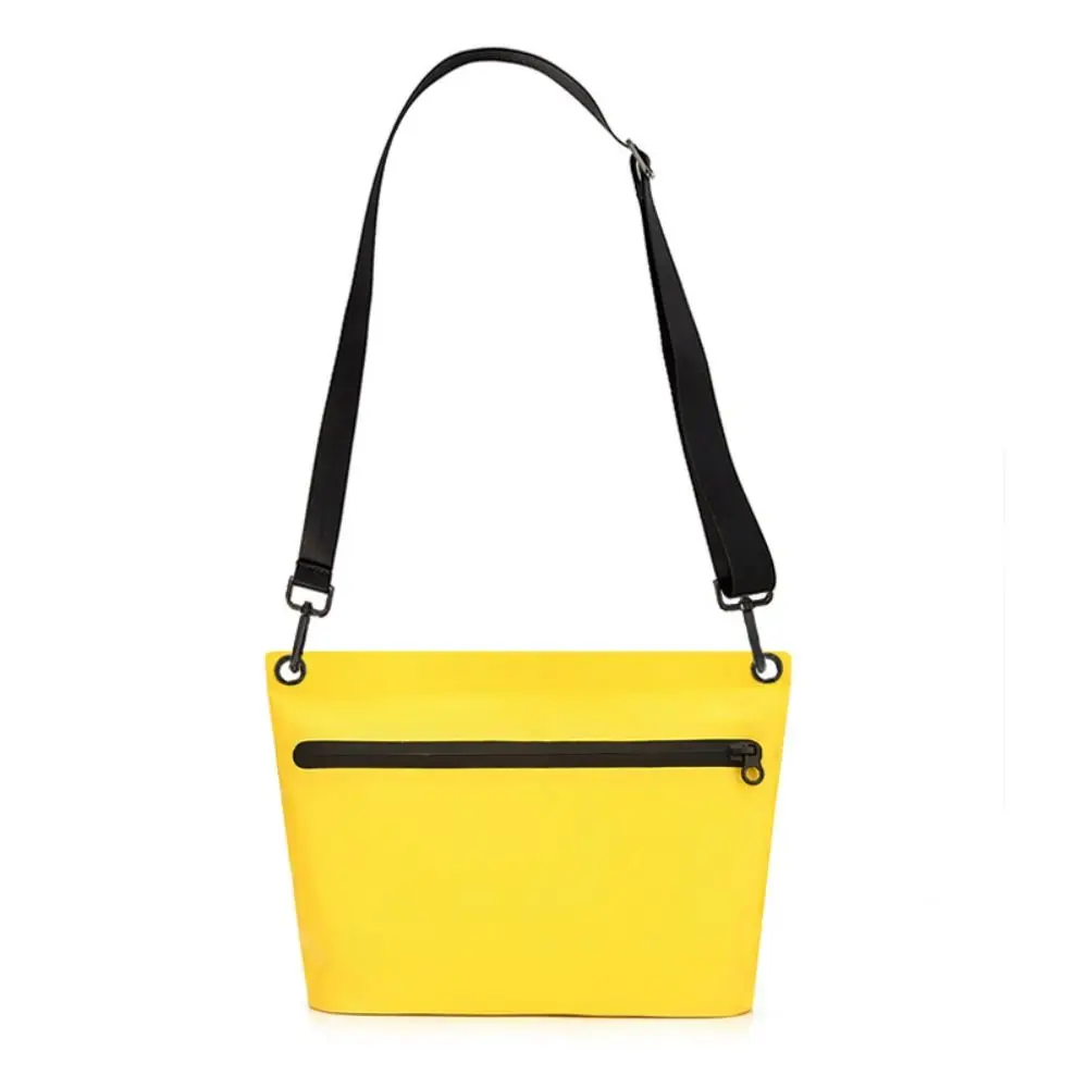 Bolsa estanca impermeable crossbody con correa para kayak - imagen 5