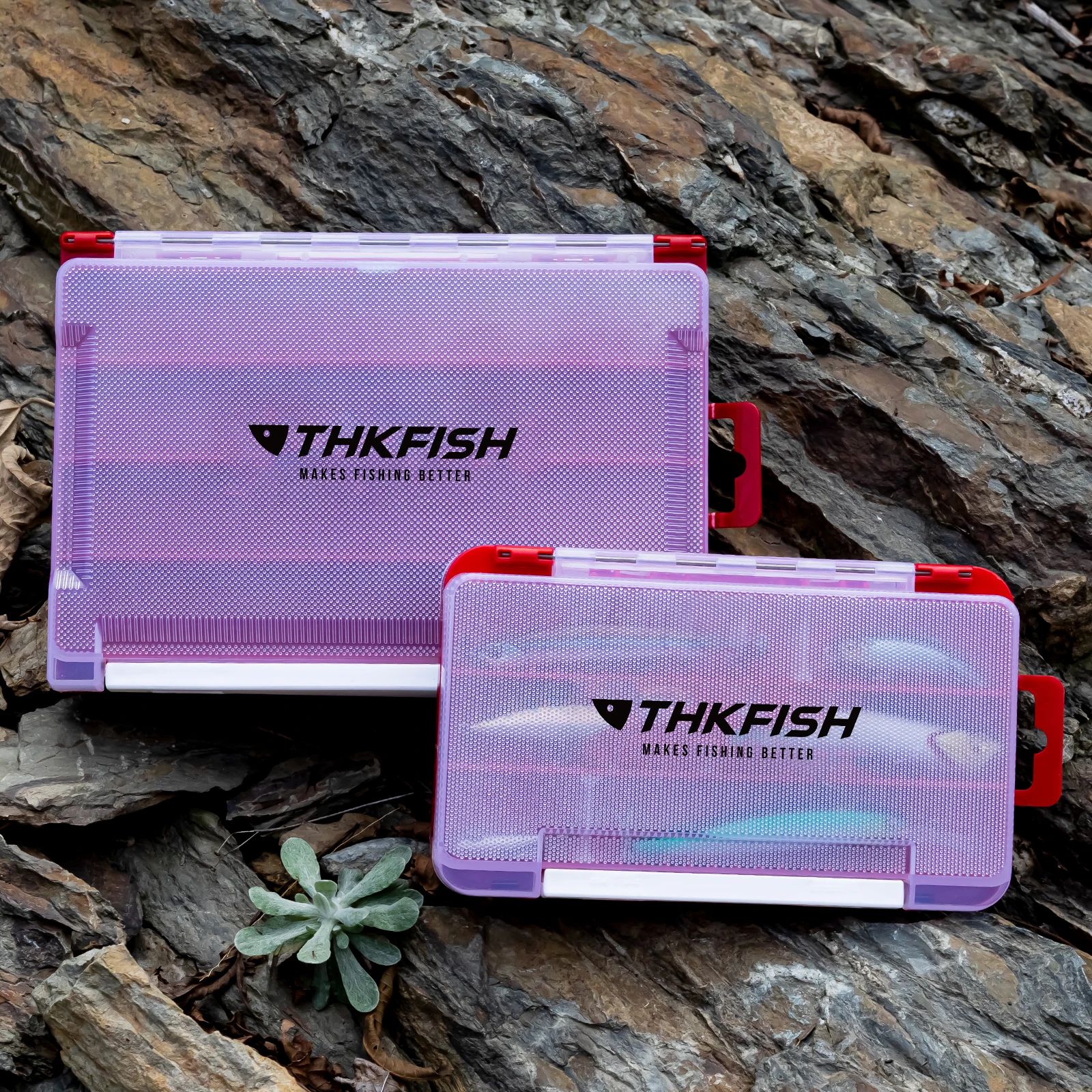 Caja de aparejos THKFISH vista frontal con compartimentos