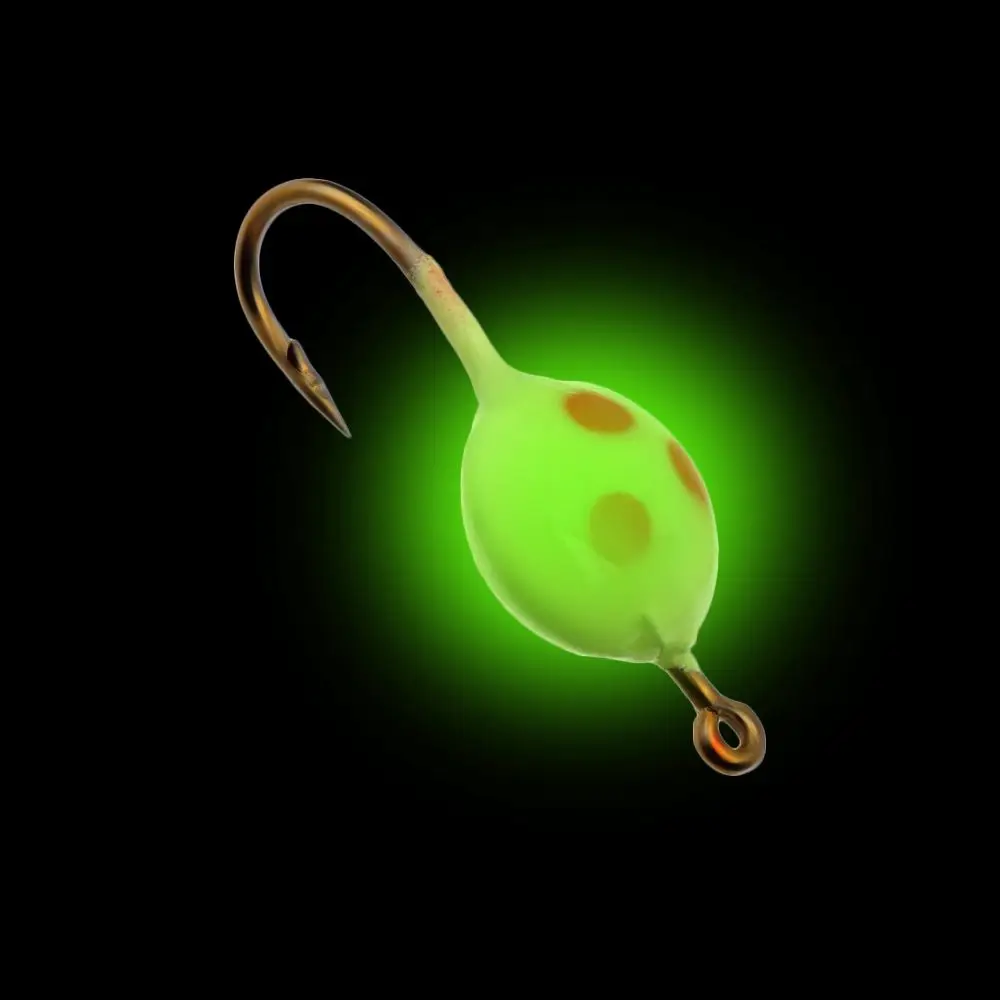Este reluciente señuelo de pesca está diseñado para atraer peces con su luz vibrante.