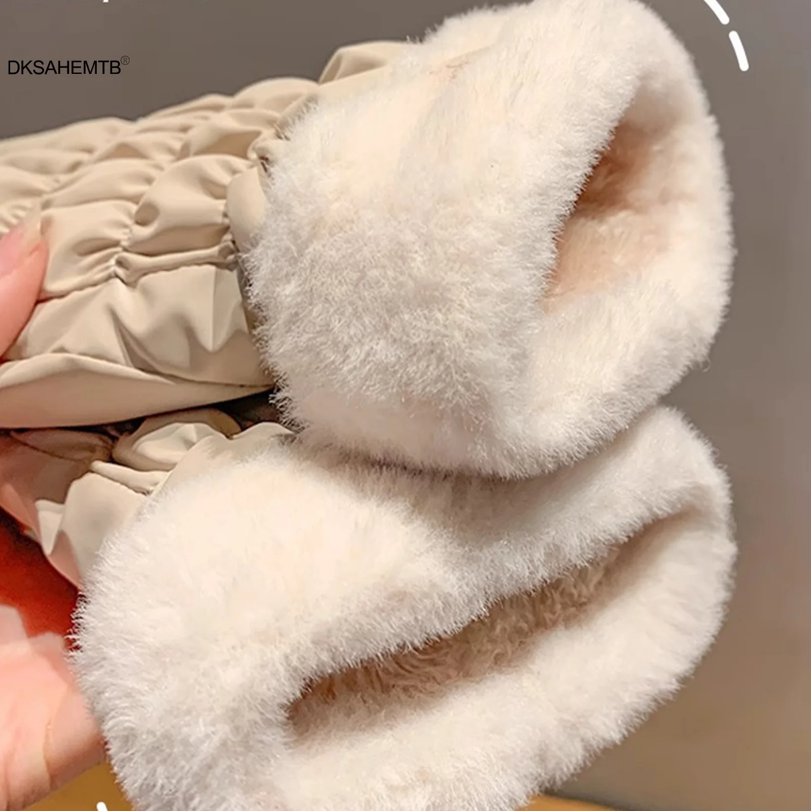 Guantes cálidos de terciopelo a prueba de viento para mujer, manoplas de dedo completo para montar en bicicleta, resistentes al agua, pantalla táctil, regalo de Navidad, moda al aire libre - imagen 2