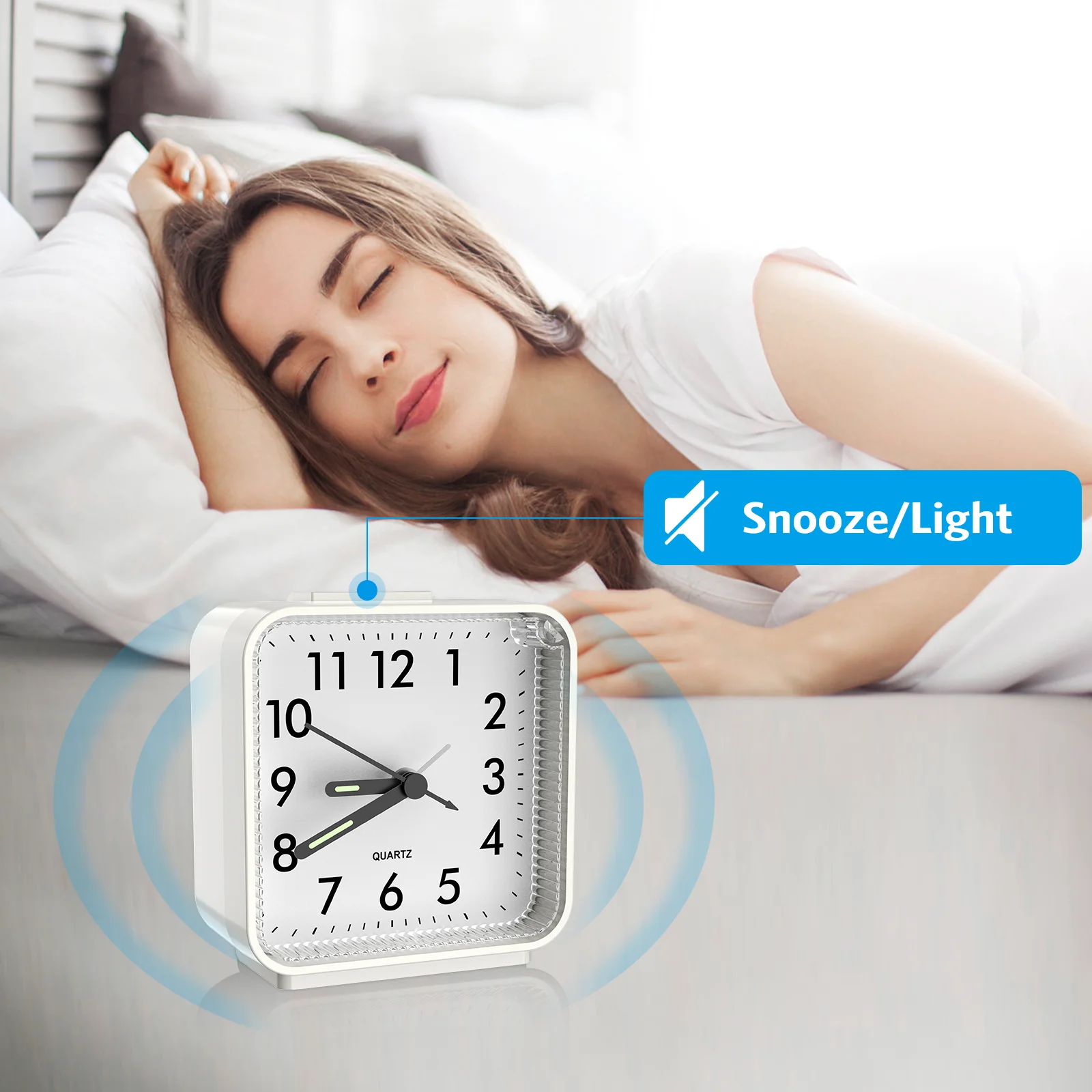 Despertador analógico ORIA clásico – Pequeño y portátil para mesita noche