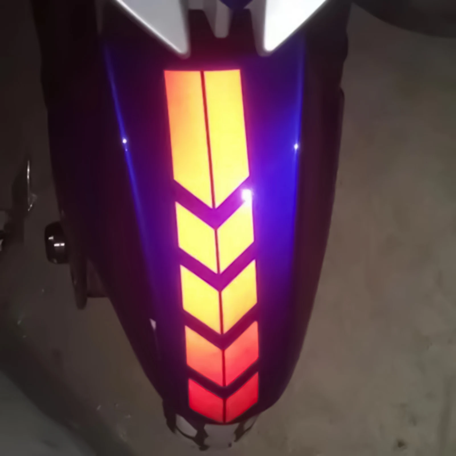 Pegatina reflectante para ciclismo, pegatinas reflectantes para conducción nocturna, para bicicleta de montaña y carretera, bicicleta eléctrica, protector de barro para motocicleta, herramientas para ciclismo - imagen 4