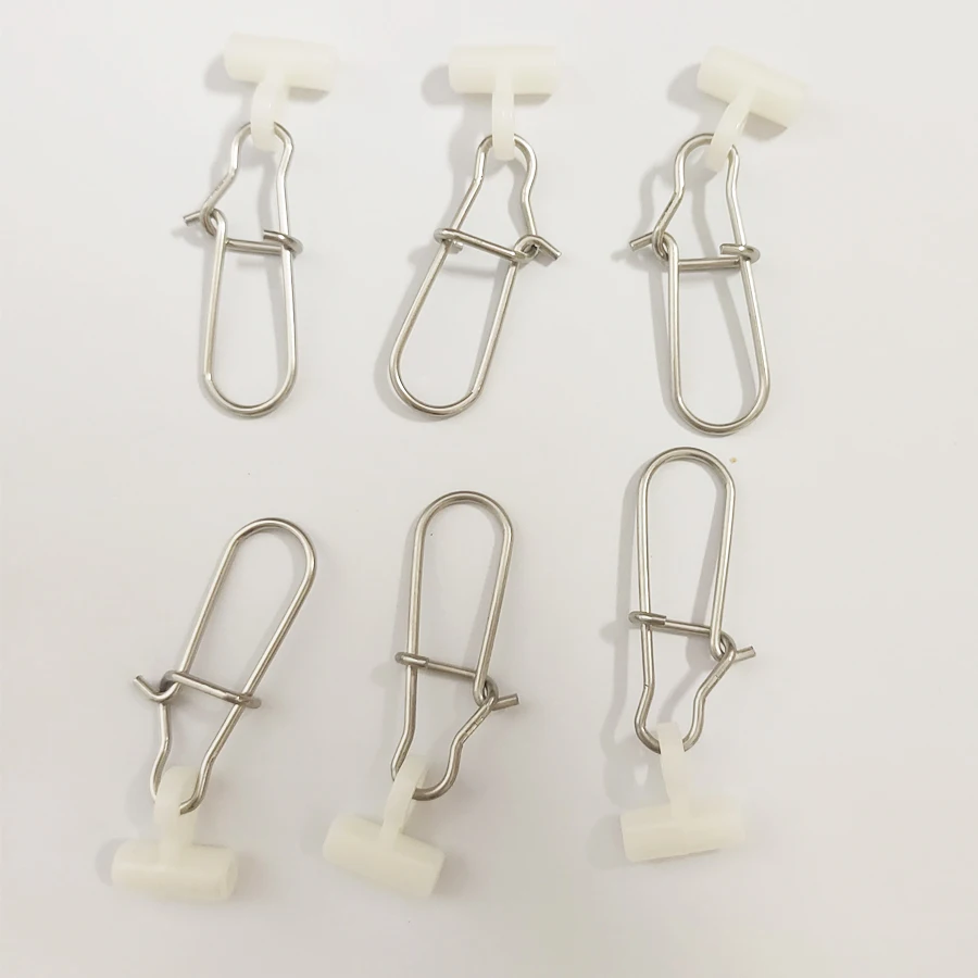 Detalle del broche inoxidable