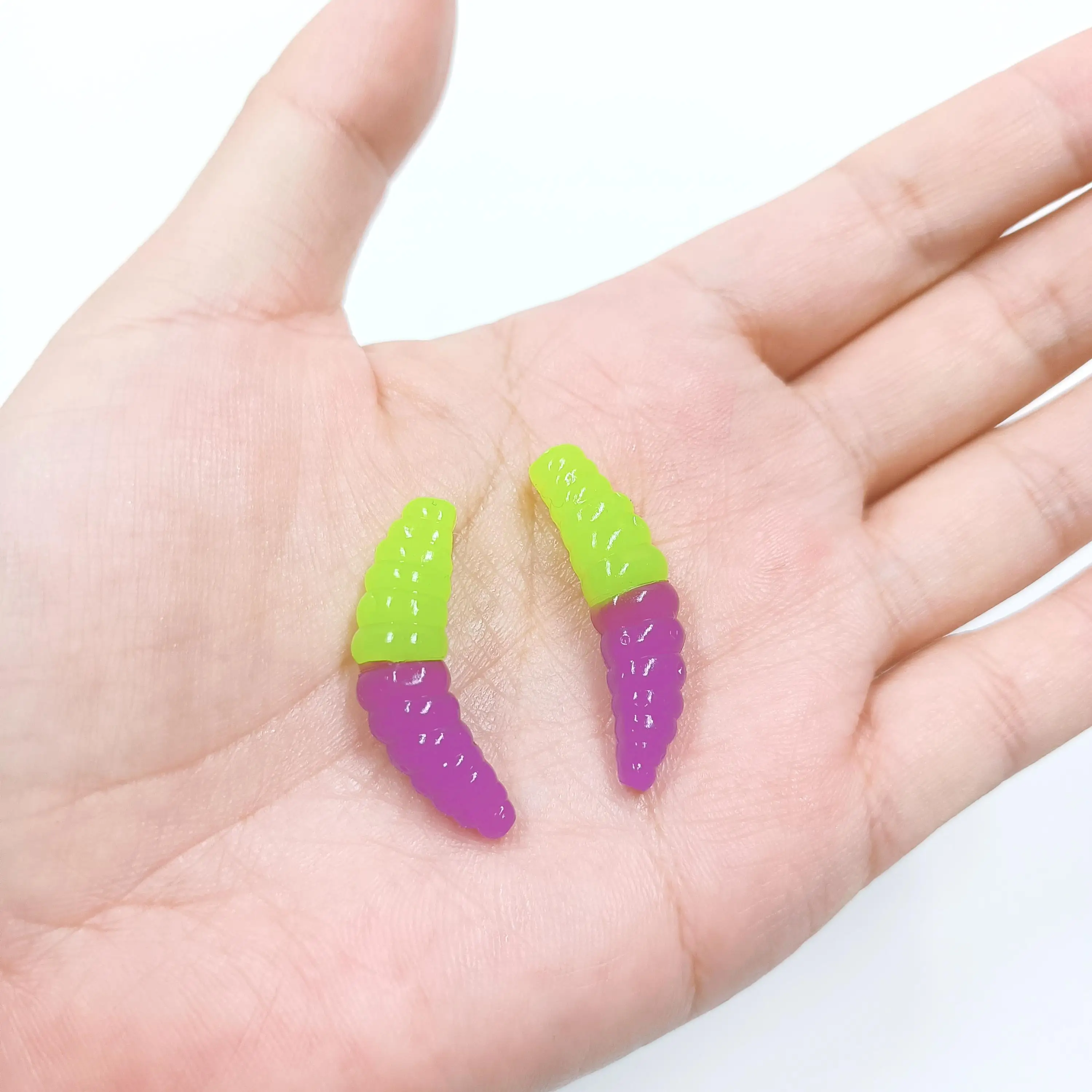 DUODUOYU 20 piezas 35mm gran doble Color suave gusano pan señuelo de pesca 1,4g cebo de gusano Artificial Jigging Wobblers aparejos de pesca de lubina - imagen 5