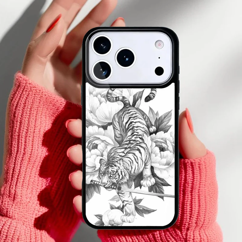 Funda Krajews con diseño ukiyo-e de pantera y tigre