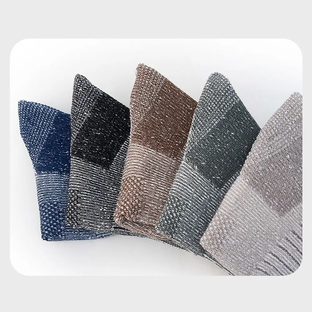 Calcetines de lana merina peluda a la moda, calcetines térmicos gruesos y transpirables para caminar para hombre, calcetines cálidos antiolor para montañismo - imagen 3