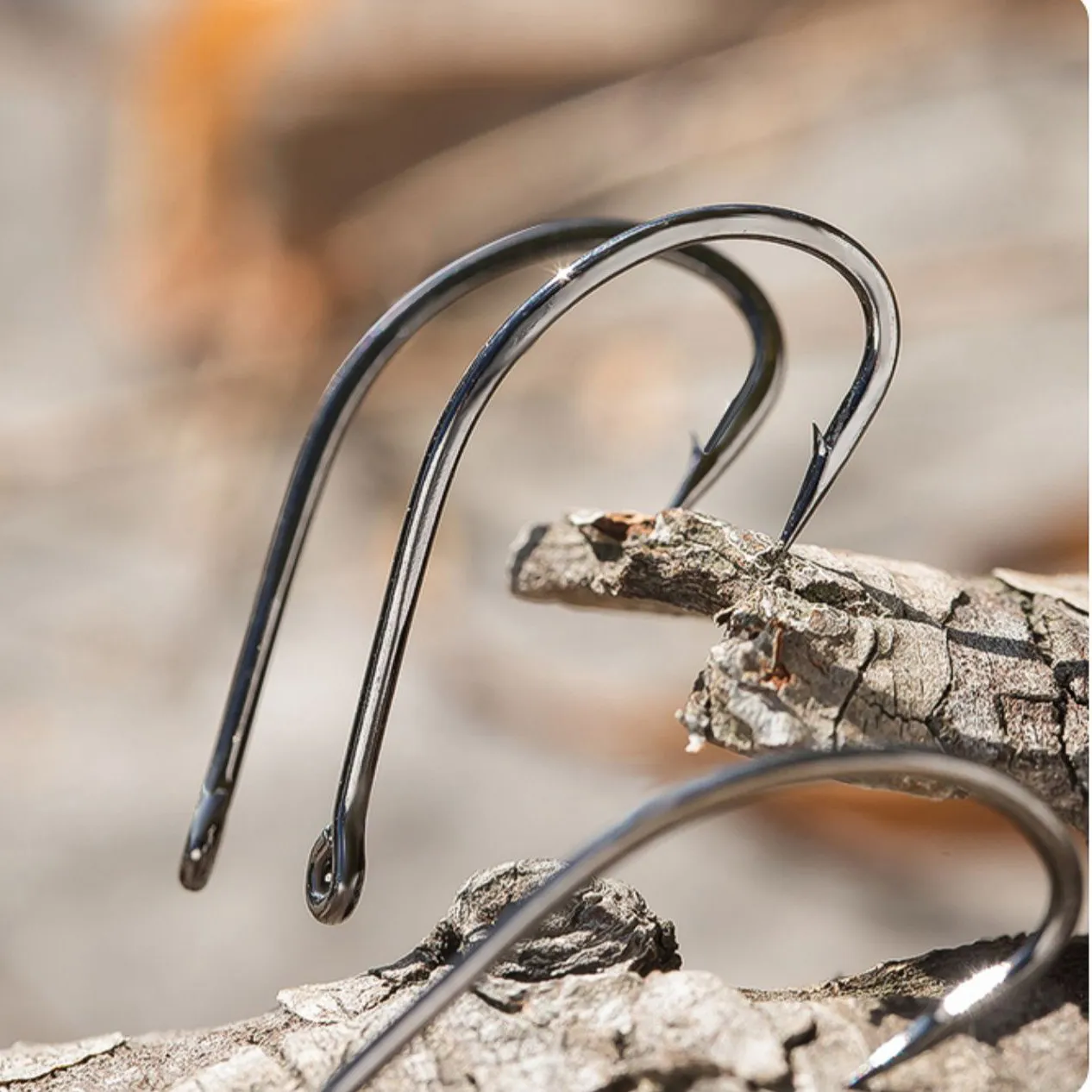 10-50 unids/caja anzuelo de pesca con mosca de acero rico en carbono, anzuelo de púas afilado, anzuelo de carpa con púas anchas y curvadas para peces ruidosos - imagen 3