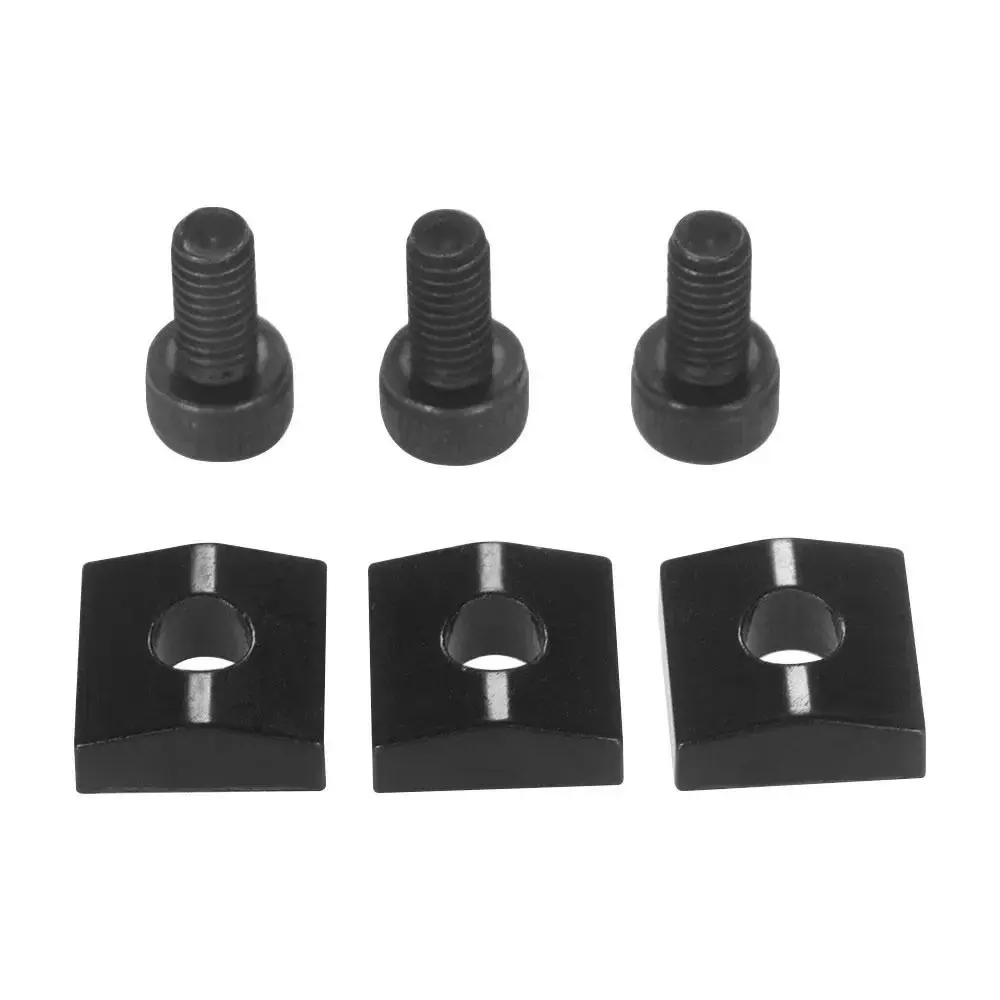 Tornillos hexagonales incluidos