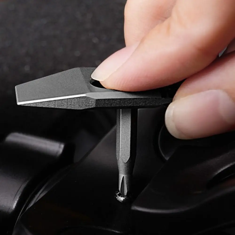 Llavero mini de titanio multifuncional EDC portátil para mochila - imagen 4