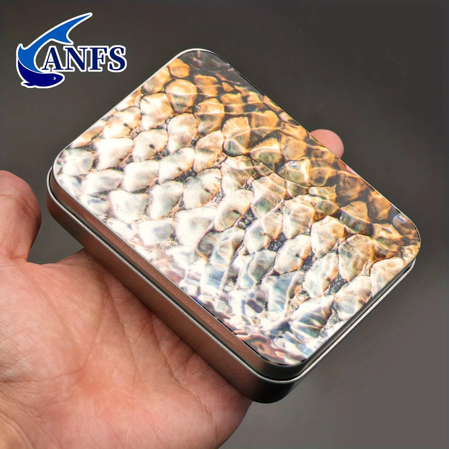 ANFS 1 caja de aparejos de pesca con mosca de Metal, caja de almacenamiento con anzuelo volador, caja de almacenamiento para mosca biónica, caja de almacenamiento de Metal para pesca al aire libre - imagen 4