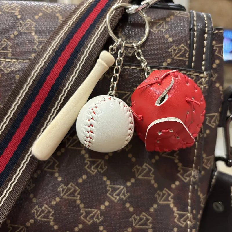 LLavero creativo de la serie deportiva de moda, guante, bate de béisbol, llavero de béisbol de cuero PU, llavero deportivo, Mini regalo de béisbol - imagen 2