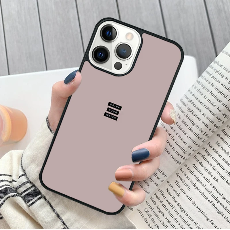 Ángulos traseros de la funda mostrando el diseño completo
