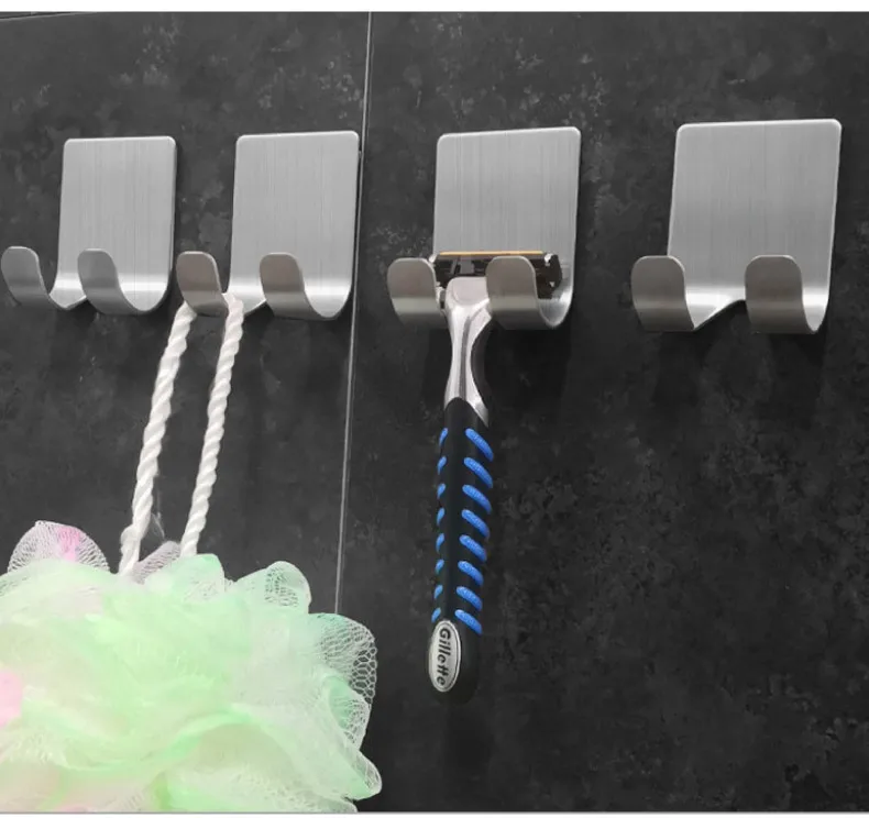 Soporte instalado en puerta de shower