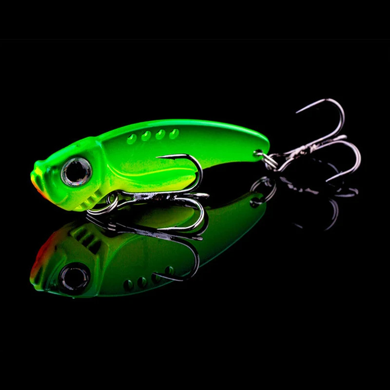 Este vibrante señuelo de pesca verde presenta múltiples ganchos y un diseño realista perfecto para captar peces