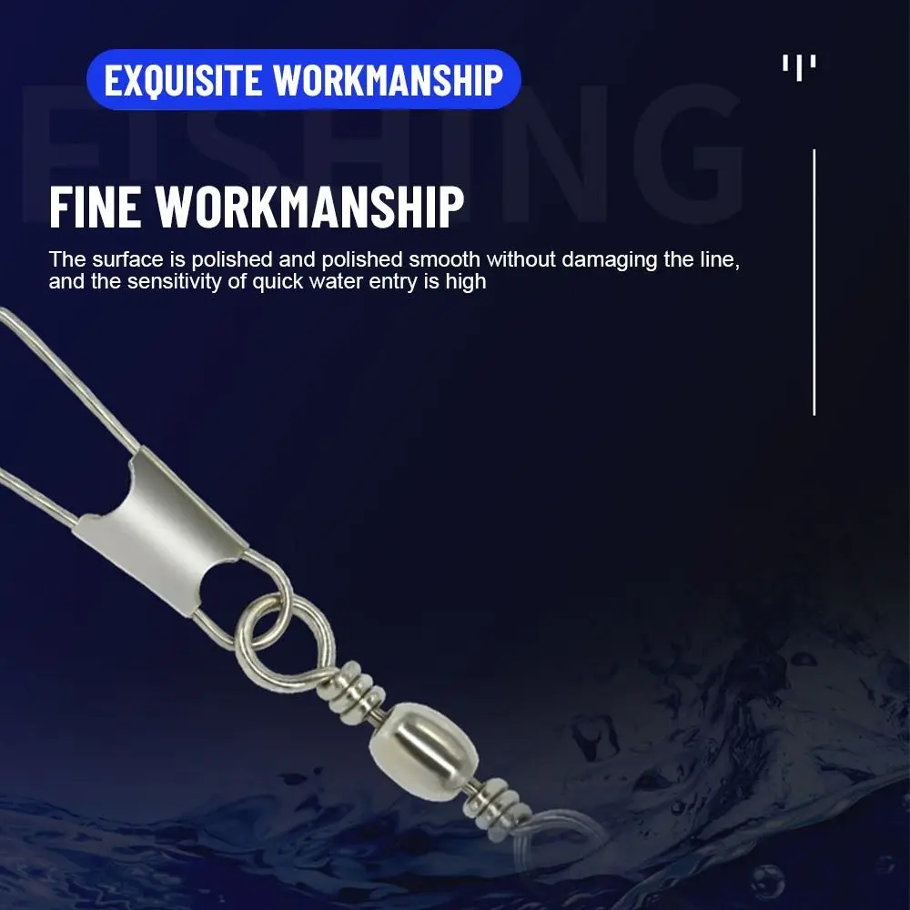 Un señuelo de pesca con un gancho y anillo de plata