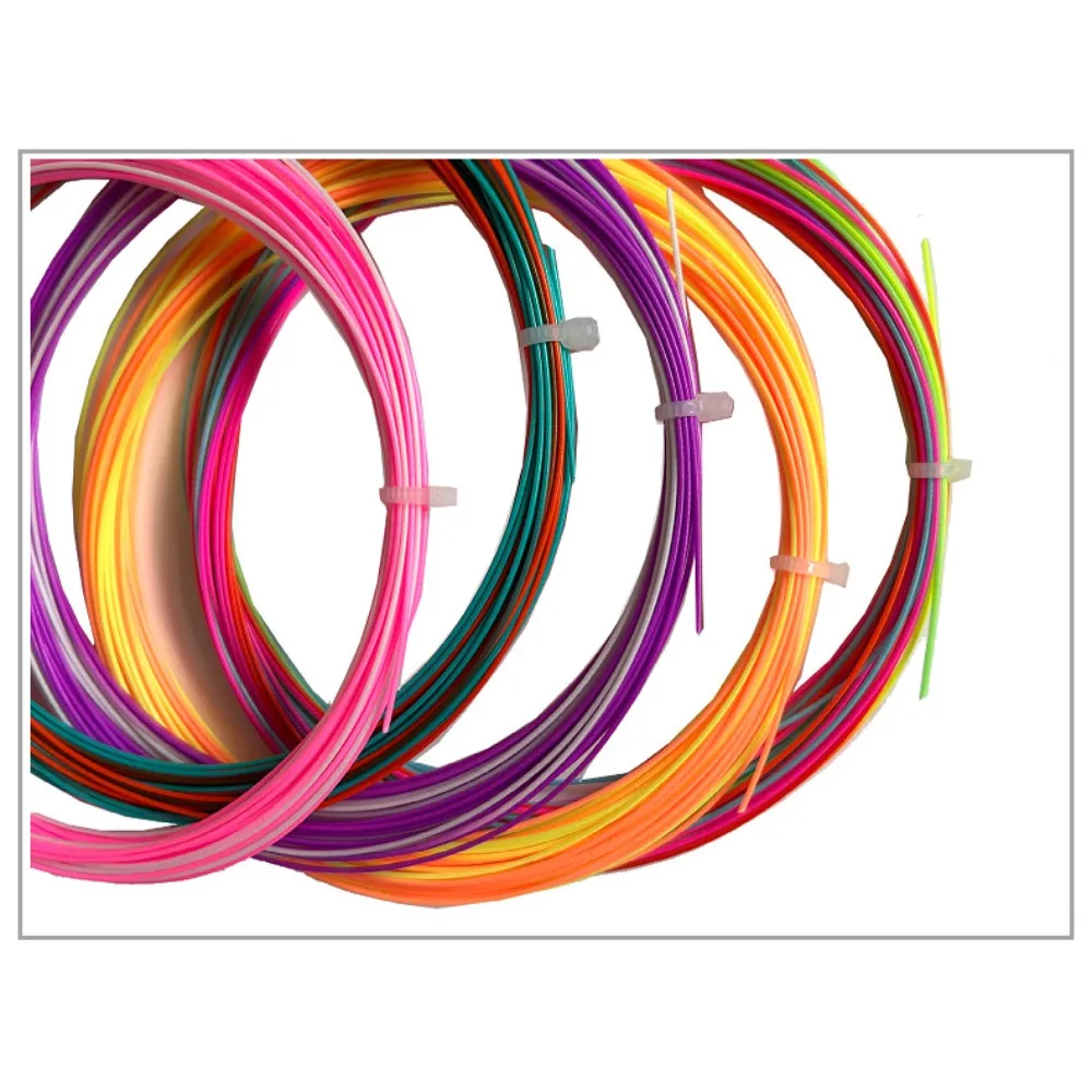 Un grupo de coloridos círculos de hilo