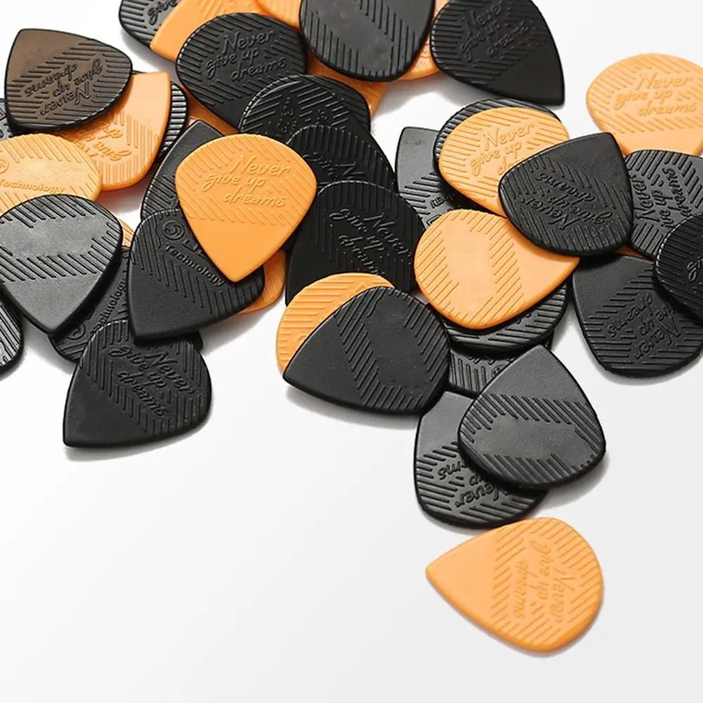 Púas para guitarra nylon triangular antideslizantes - imagen 3