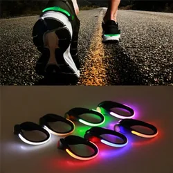 2024 Luz luminosa con clip para zapatos para correr de noche al aire libre y luz de advertencia de seguridad en ciclismo Luz LED con clip para zapatos con flash 5