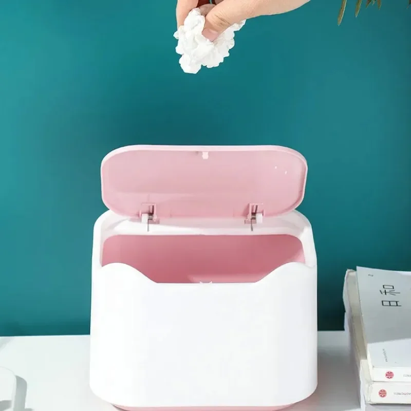 Bote de basura de escritorio tipo prensa, Mini cocina, bonito dibujo animado con tapa, tocador para dormitorio, caja de almacenamiento de basura para oficina - imagen 5