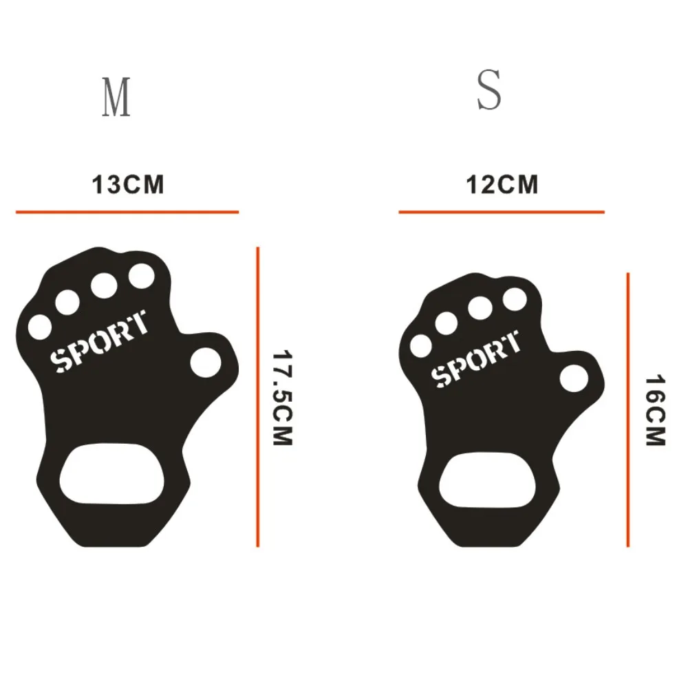 Un par de guantes deportivos en blanco y negro se muestran con las dimensiones de 13 cm y 12 cm