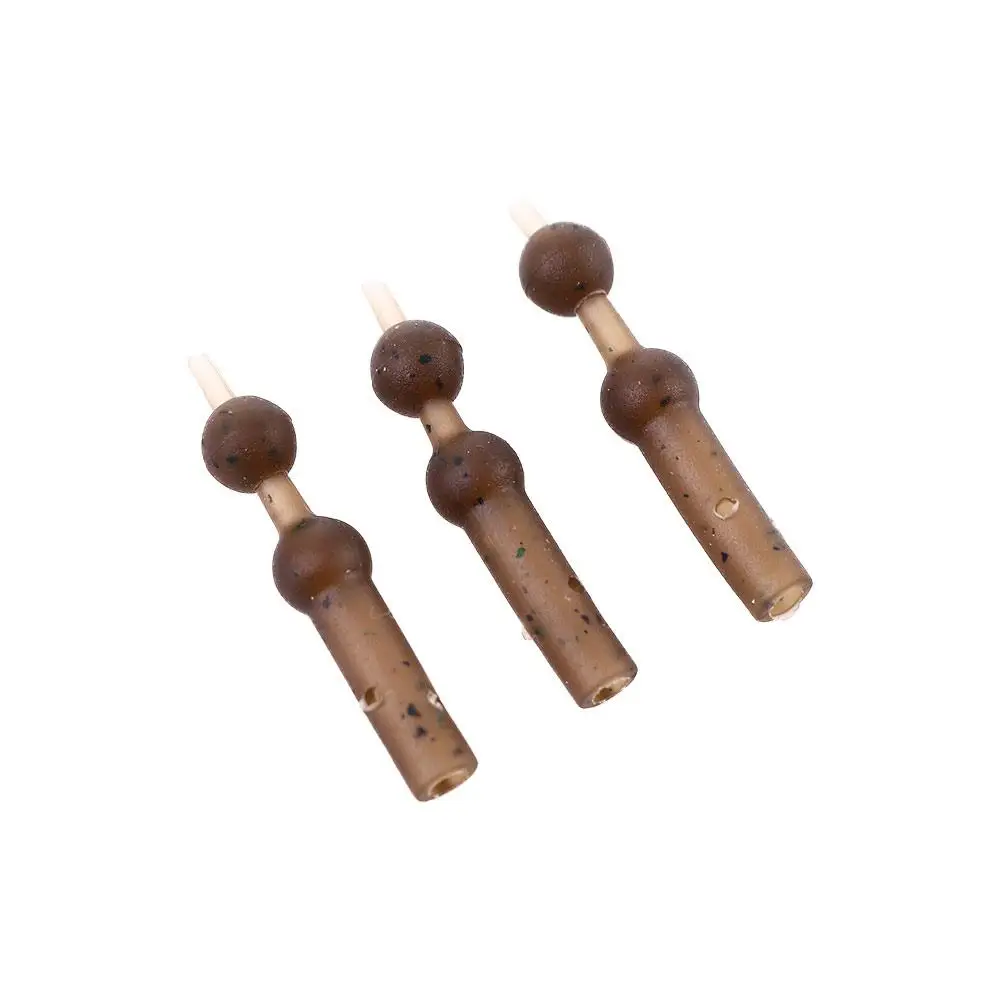 Estos señuelos de cebo de pesca están diseñados para una orientación efectiva en el agua.