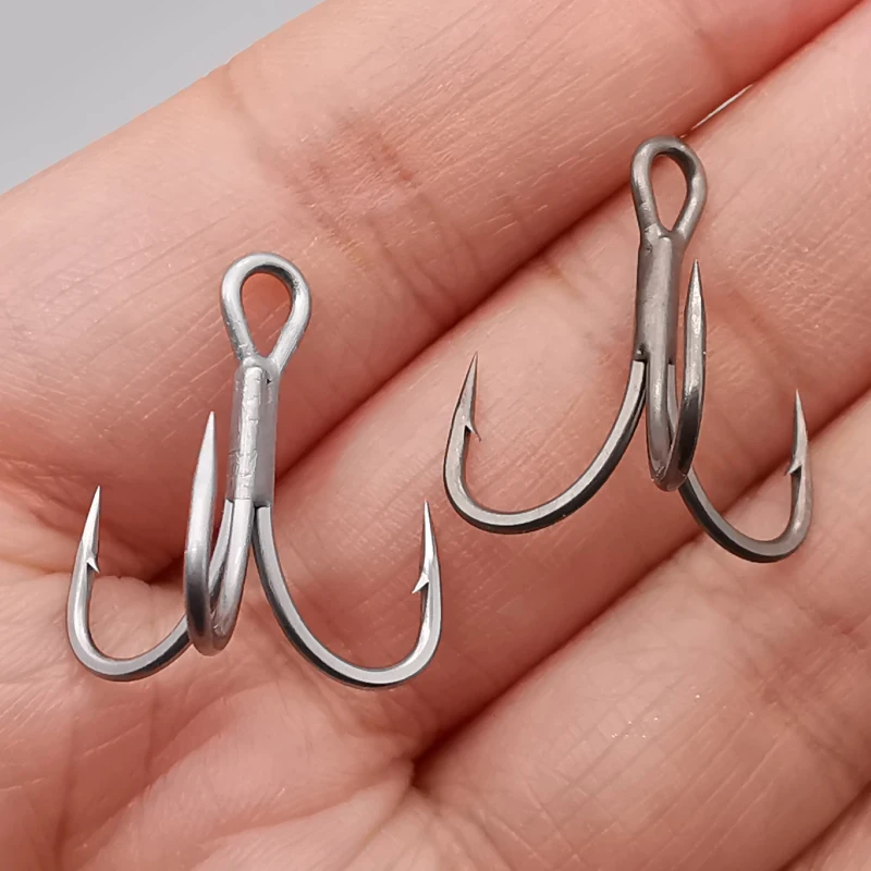 LUREHOLIC 3X 4X anzuelos triples súper fuertes recubiertos súper deslizantes y recubiertos ultraoxidantes para pesca con señuelo pesca en agua dulce pesca en el mar - imagen 4