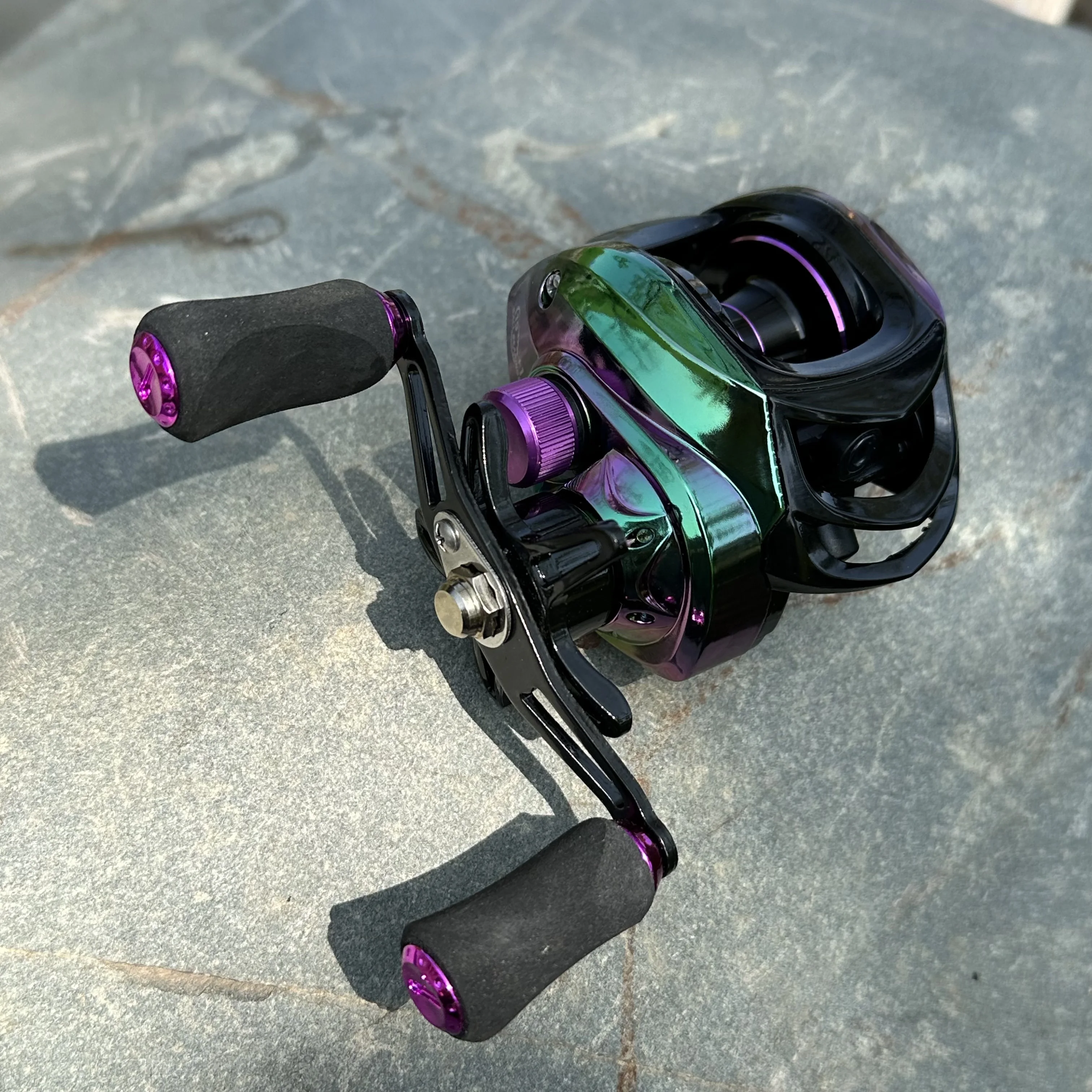 Carrete de pesca Baitcasting de alta resistencia, rueda de caída de agua de lanzamiento de larga distancia, relación de engranaje 7,2: 1, arrastre máximo de 10KG para carpa y lubina