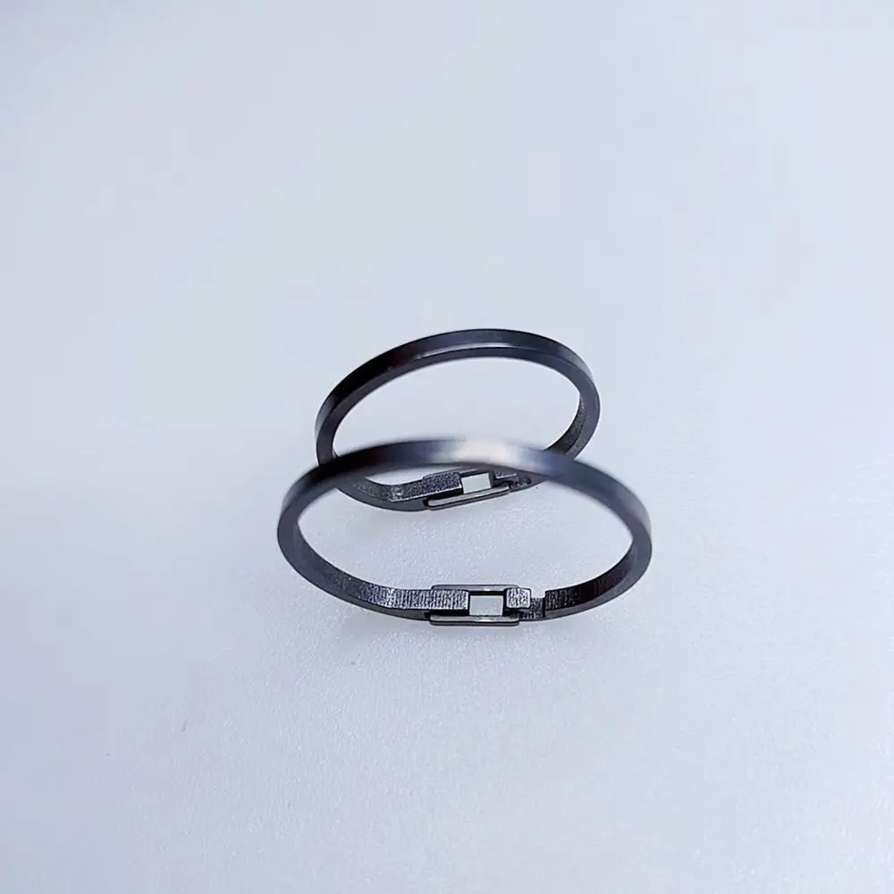 Nuevos llaveros superligeros de aleación de titanio Real, regalo creativo masculino, colgante con hebilla portátil, llaveros de coche para hombre, herramienta EDC - imagen 5