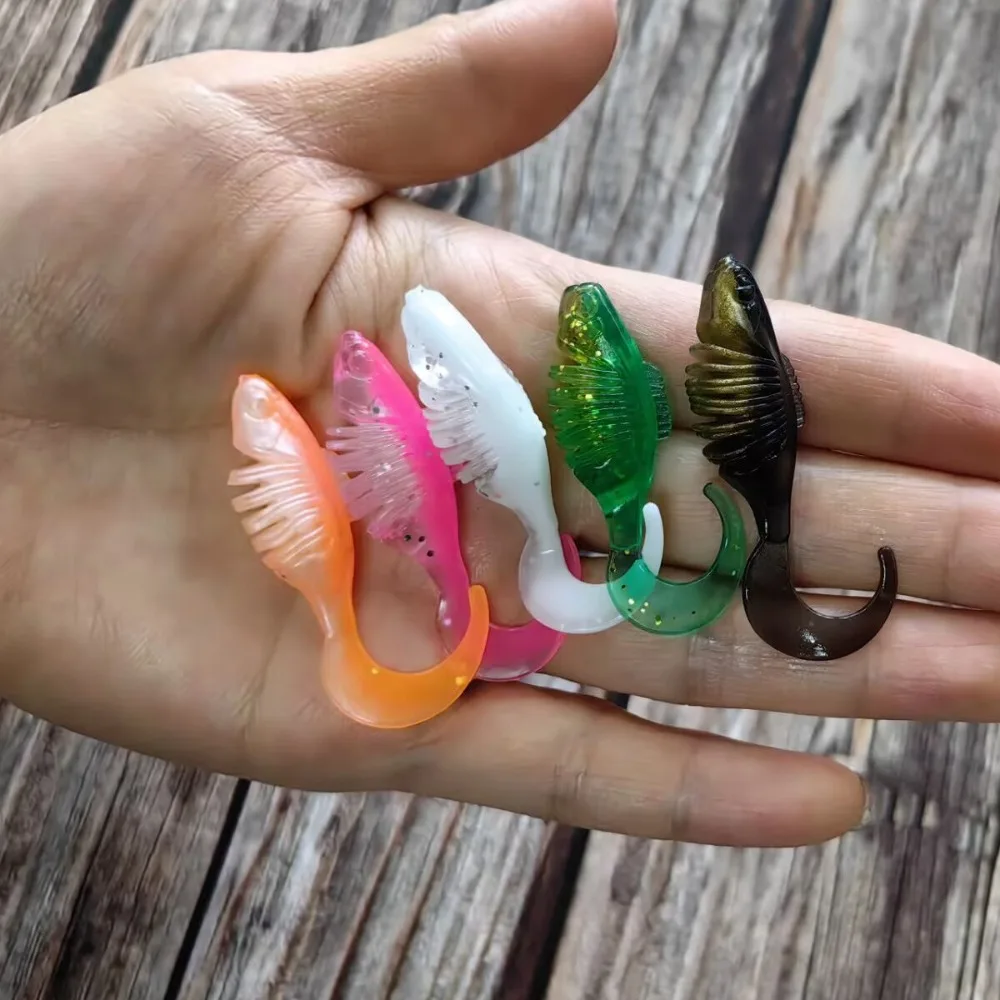 15 Uds. Cebo suave flotante de PVC gusano suave dos golpes Wobbler señuelo de pesca 4,5 cm 1,85g 6 colores cola en T pesca de gusano suave - imagen 5