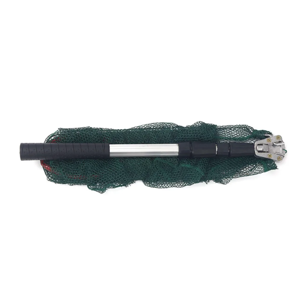 Una red de pesca con un mango resistente perfecto para los entusiastas de la pesca