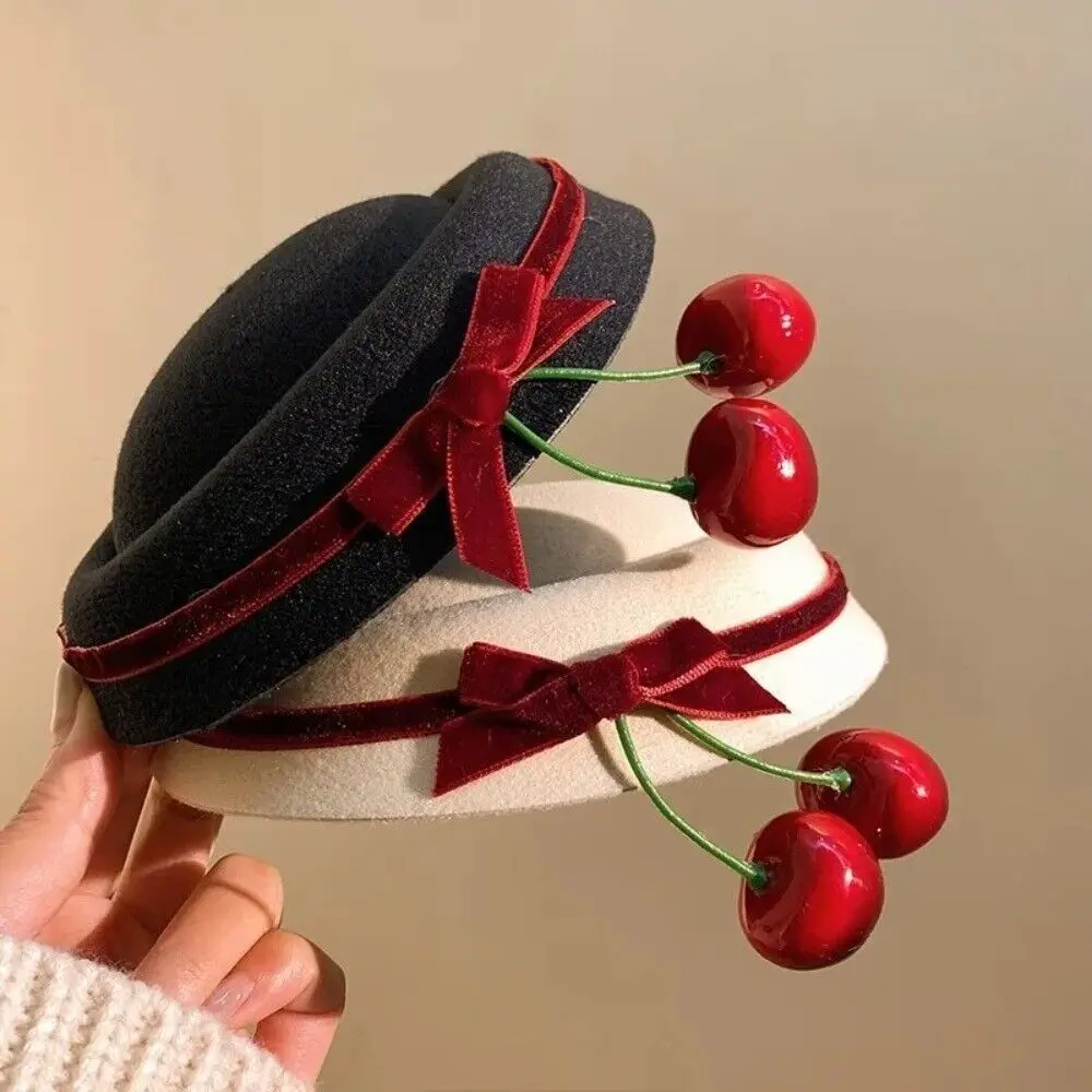 Nuevo Paño pajarita cereza gorro negro estilo francés mujeres horquilla sombreros blancos vestir