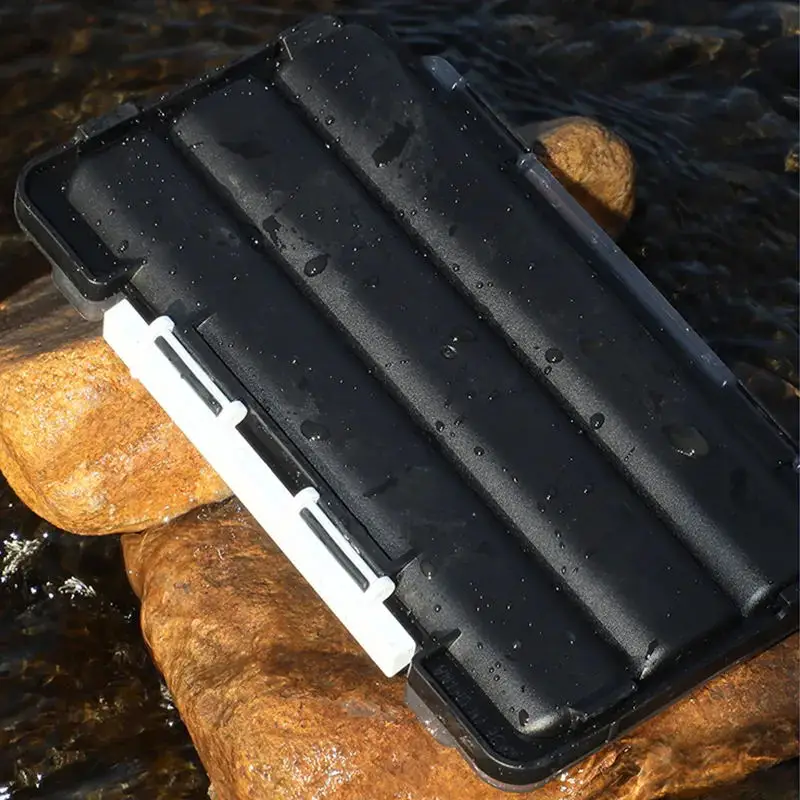Caja de pesca portátil con accesorios y anzuelos para carpa - imagen 2