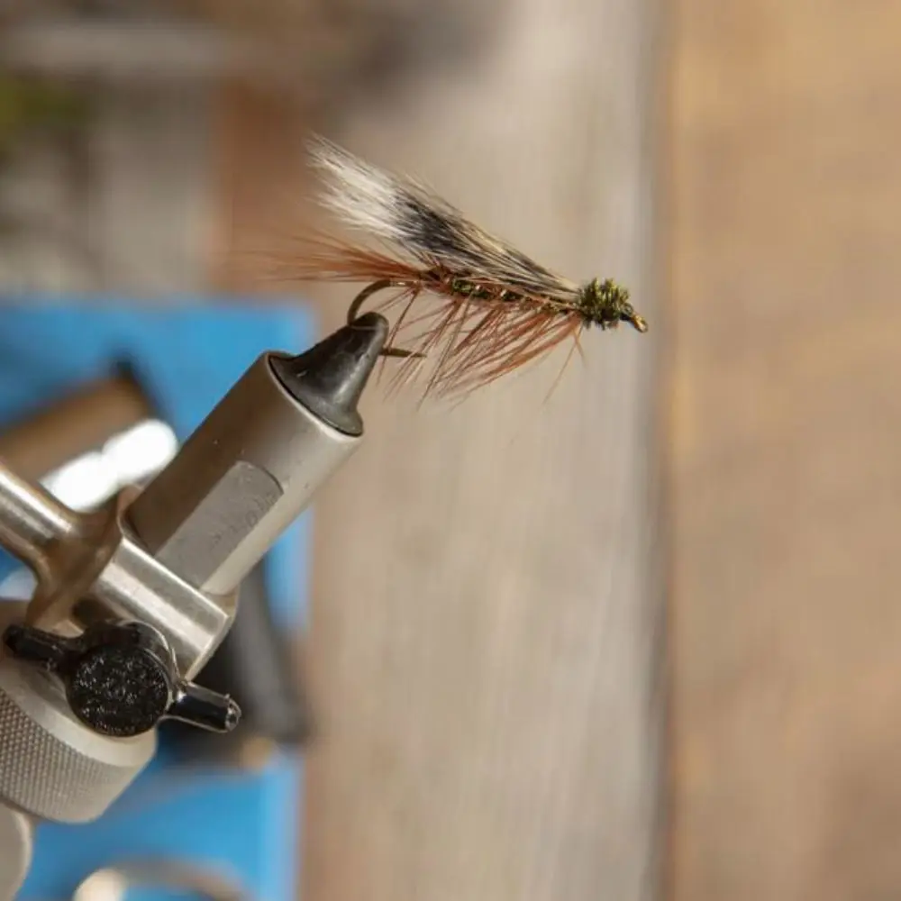 Señuelo perfecto para insectos mentales, moscas, Señuelos de pesca con mosca, cebo, pluma afilada, señuelo para insectos artificiales, anzuelo de manivela para exteriores - imagen 5