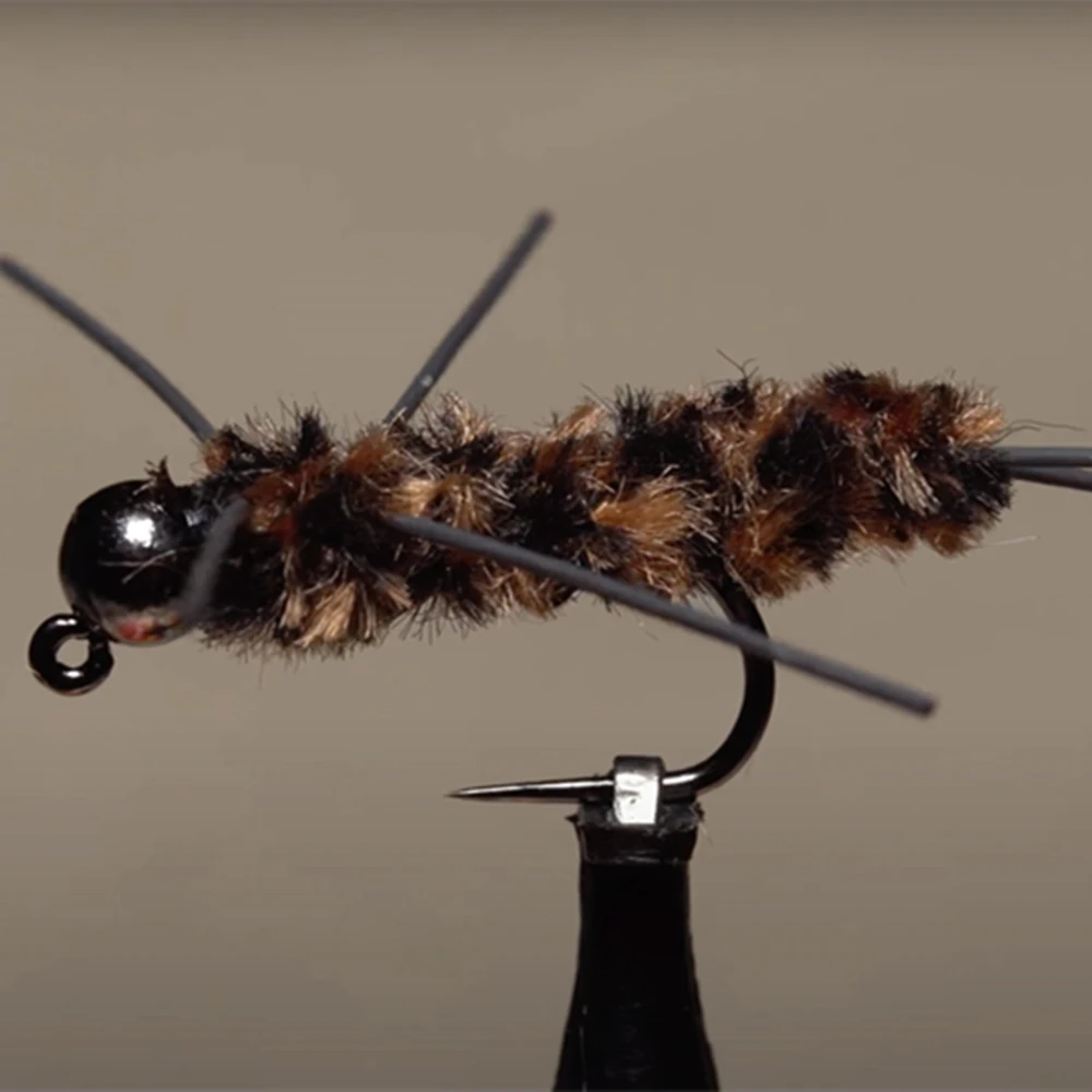 un señuelo de pesca con mosca diseñado para atraer peces