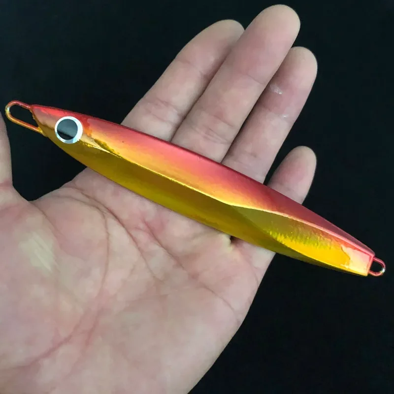 un vibrante señuelo de pesca de color gradiente diseñado para una captura efectiva