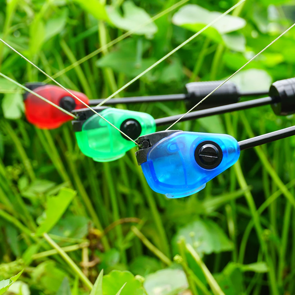 Hirisi 4 alarmas de picadura de pesca con luz LED y indicador de columpio - Equipo de pesca de carpa impermeable B2036 para pesca nocturna con estuche - imagen 2