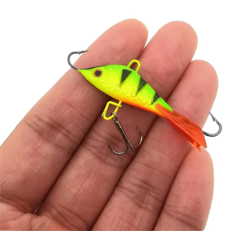 Señuelos hundidos para pesca en hielo de invierno, 50mm, 7,5g, con anzuelos de púas de acero inoxidable para evitar peces, simulación de carrera, ojo de pez 3D - imagen 4