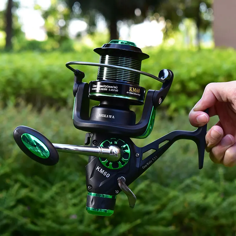 Experimente la emoción de la pesca con este carrete de alto rendimiento