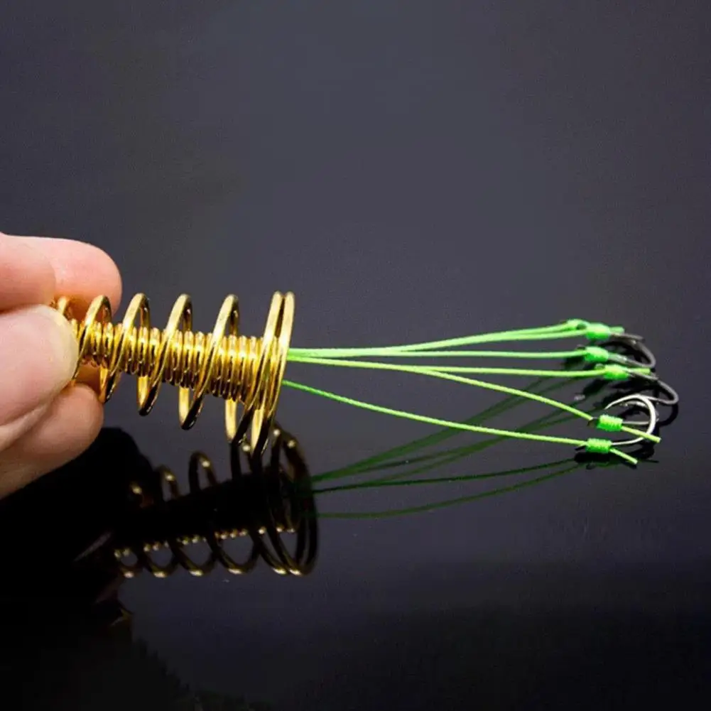 Un soporte de gancho de pesca con múltiples ganchos y líneas de pesca verdes ideales para configuraciones de pesca eficientes