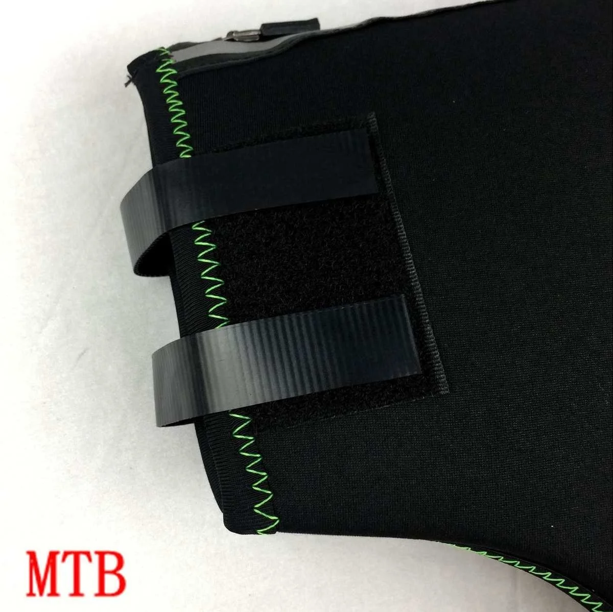 Una abrazadera de rodilla duradera de alta calidad diseñada para un soporte y comodidad óptimos