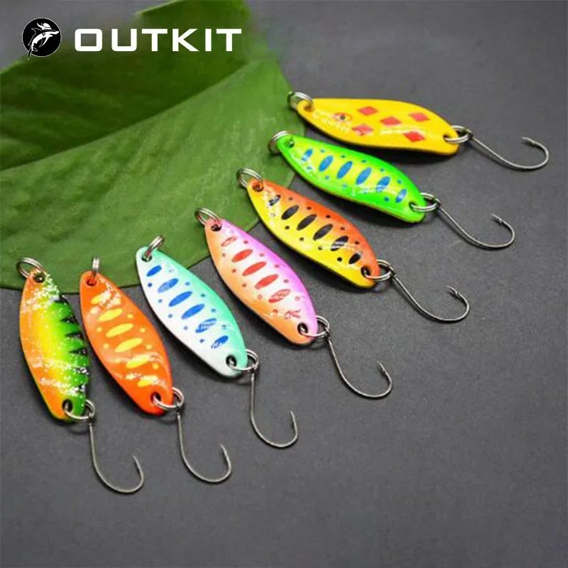 OUTKIT 7 Uds mezcla de colores 3, cm 3,5g cuchara de Pesca señuelo cebo de natación Isca trucha Artificial Pesca aparejos de Pesca Leurre Truite cucharas