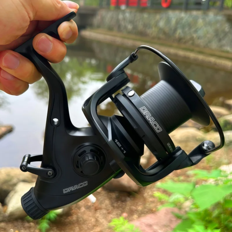 Carrete de pesca giratorio resistente al desgaste 9000-12000, carrete de Metal, fuerte fuerza de tracción, relación de engranaje 4,1: 1, carrete de freno doble para toda el agua - imagen 4