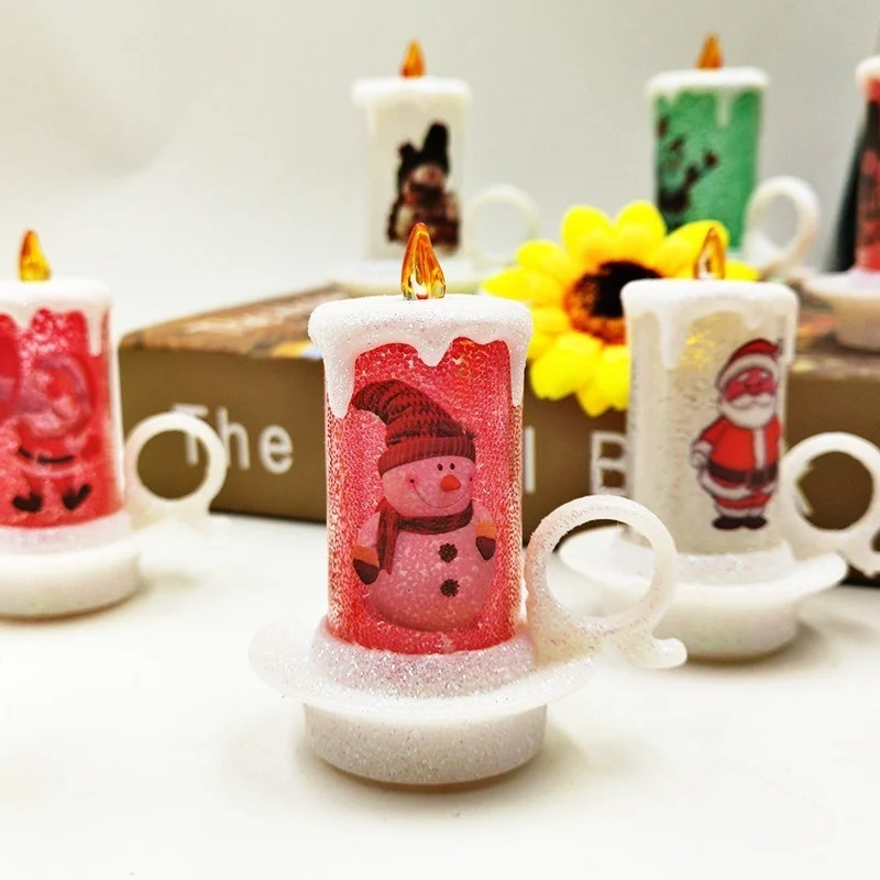 Luces LED de noche pequeñas para decoración navideña, velas electrónicas de muñeco de nieve, decoración de escritorio de estilo aleatorio, 3 piezas