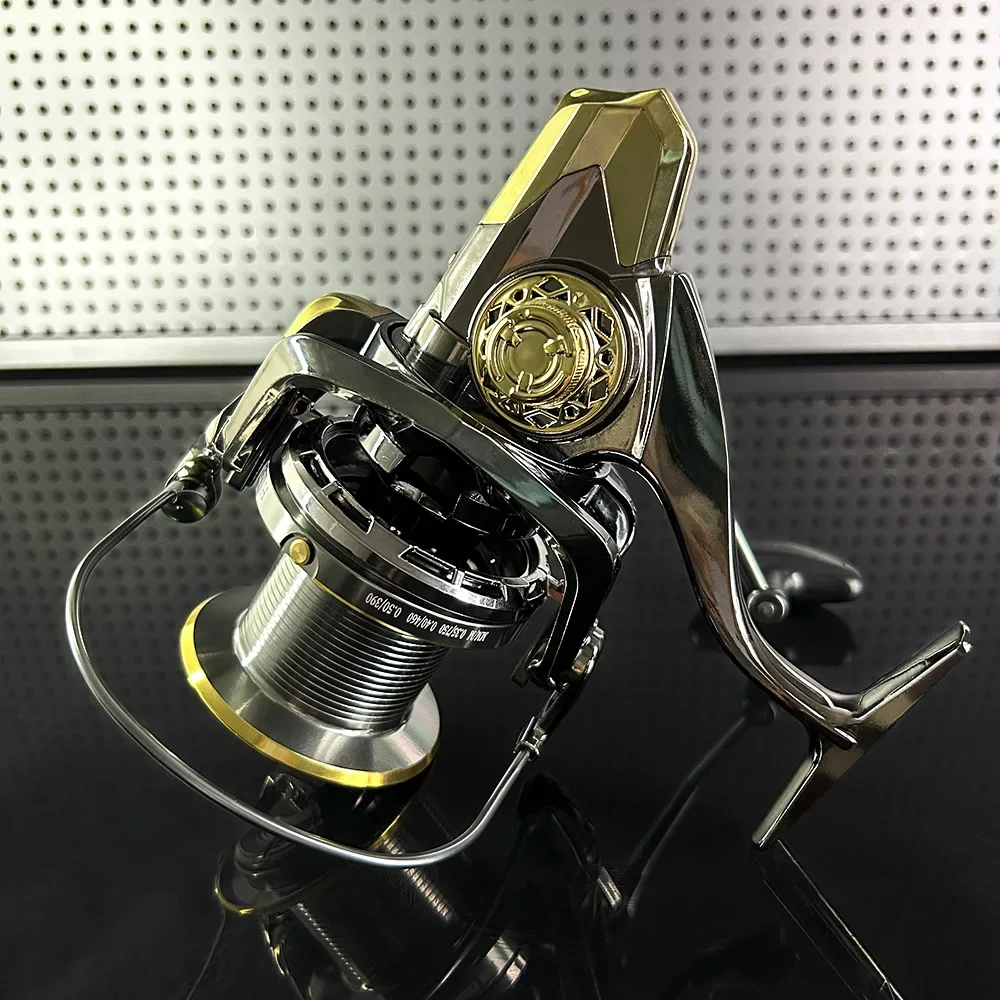 un carrete de pesca de alta calidad diseñado para precisión y rendimiento