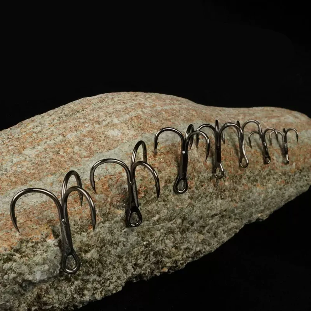 50 unids/caja anzuelo afilado de acero alto de carbono para pesca, anzuelo triple con manivela fuerte, anzuelos de púas para carpa, pesca en el mar, atado de moscas, señuelo 2-14 # - imagen 5