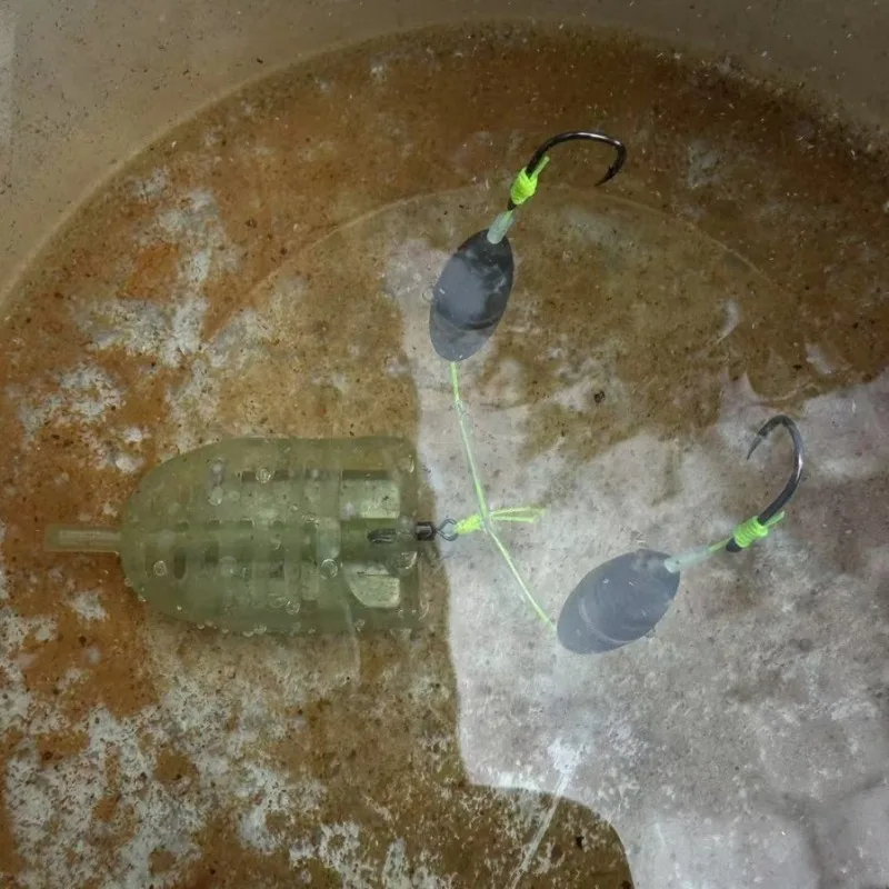 Dispositivo de anidación de jaula de cebo tipo barco, juego de sedal anti-fondo, pesca salvaje de carpa europea, pesca en biblioteca europea - imagen 5