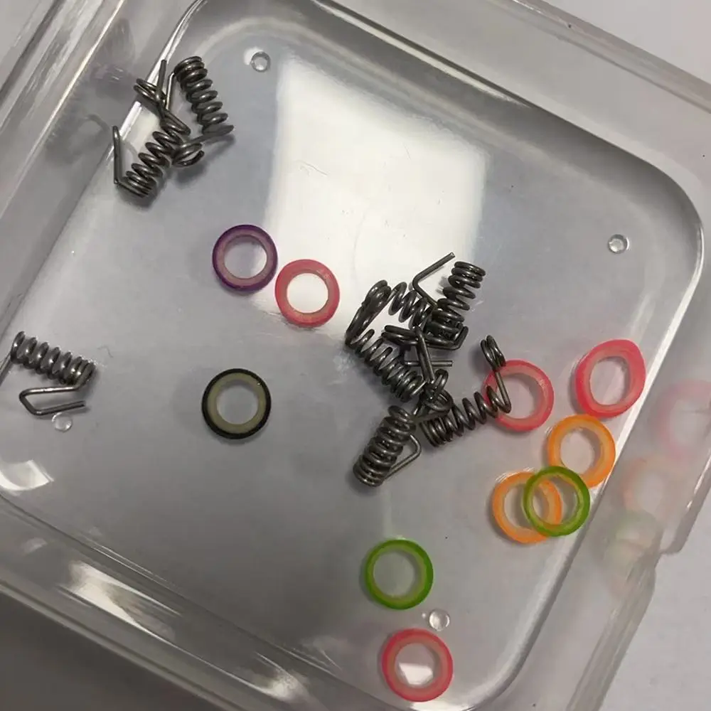 10 Uds. Anzuelos de cebo para camarones vivos, anzuelos de pesca de resorte, anzuelos fijos para camarones vivos, púas de acero al carbono con agujeros - imagen 3