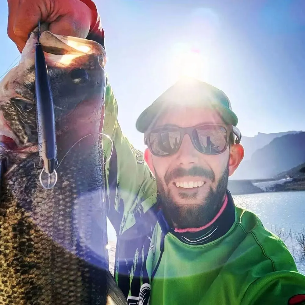 Suspensión Minnow 14cm 24g señuelo de Pesca sistema de peso de agua superior Pesca dura anzuelos triples fuertes Wobbler Jerkbait Swimbait cebo - imagen 5