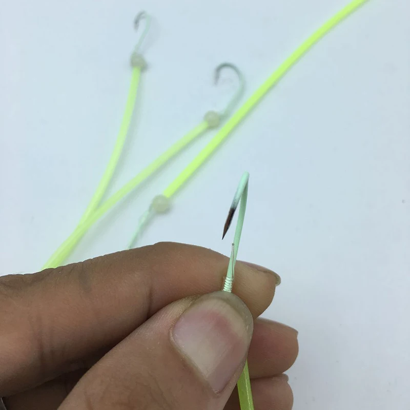 Anzuelo de pesca luminoso con púas, gancho alto, 12-18 # - imagen 4